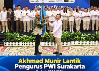 Akhmad Munir Lantik Pengurus PWI Surakarta Periode 2026-2031